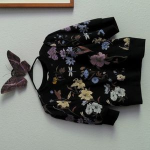 🌸Cropped Floral Sweatshirt🦋